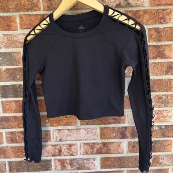 ALO Yoga Highline Fitted Crop Top with Unique Shoulder Design EUC S - Picture 8 of 13